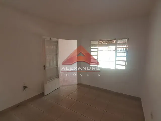 Casa com 142m² 2 quartos e 3 banheiros, à venda, no bairro Residencial Armando Moreira Righi em São José dos Campos