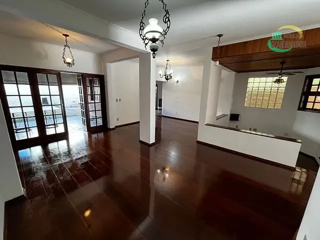 Casa com 600m² 4 quartos e 5 banheiros, à venda, no bairro Parque da Hípica em Campinas