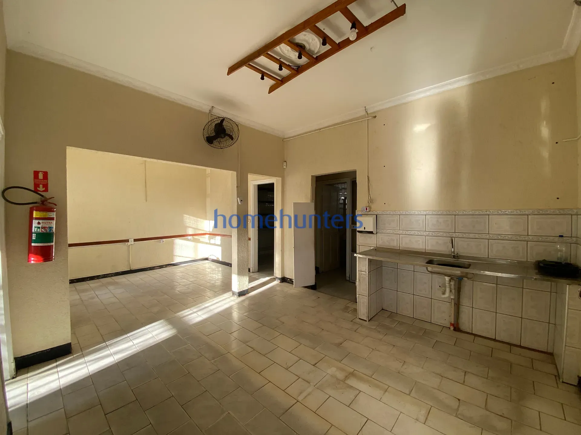 Casa, 1 quarto, 250 m² - Foto 5