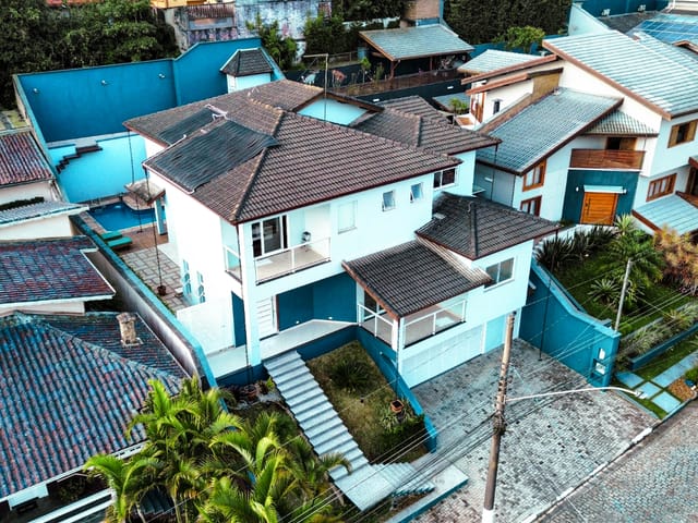 Foto do Casa - Casa no condomínio Condomínio Jaqueline para venda com 3 quartos, sendo 1 suíte, 396m² | Lares e Andares Imóveis