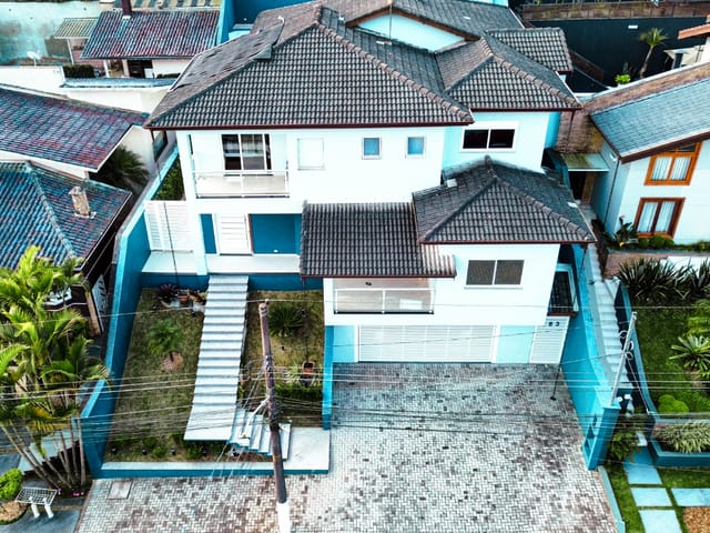 Foto do Casa - Casa no condomínio Condomínio Jaqueline para venda com 3 quartos, sendo 1 suíte, 396m² | Lares e Andares Imóveis