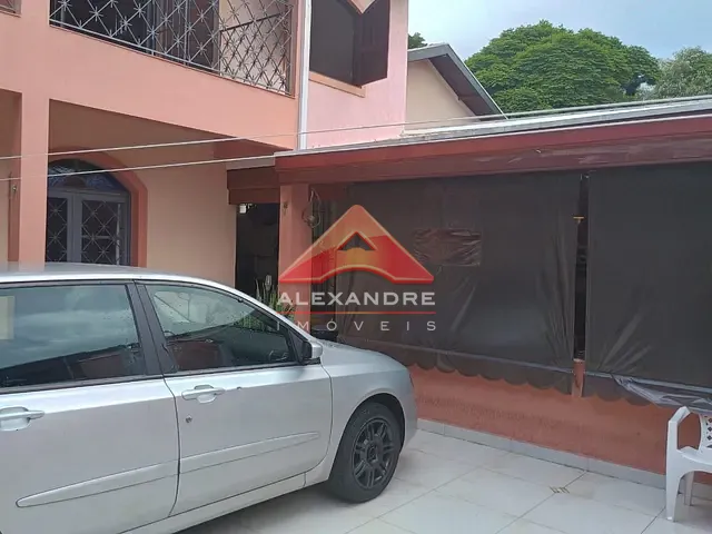 Casa com 250m² 4 quartos e 2 banheiros, à venda, no bairro Parque Industrial em São José dos Campos