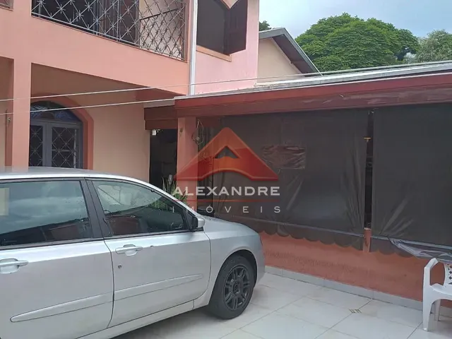 Casa com 250m² 4 quartos e 2 banheiros, à venda, no bairro Parque Industrial em São José dos Campos