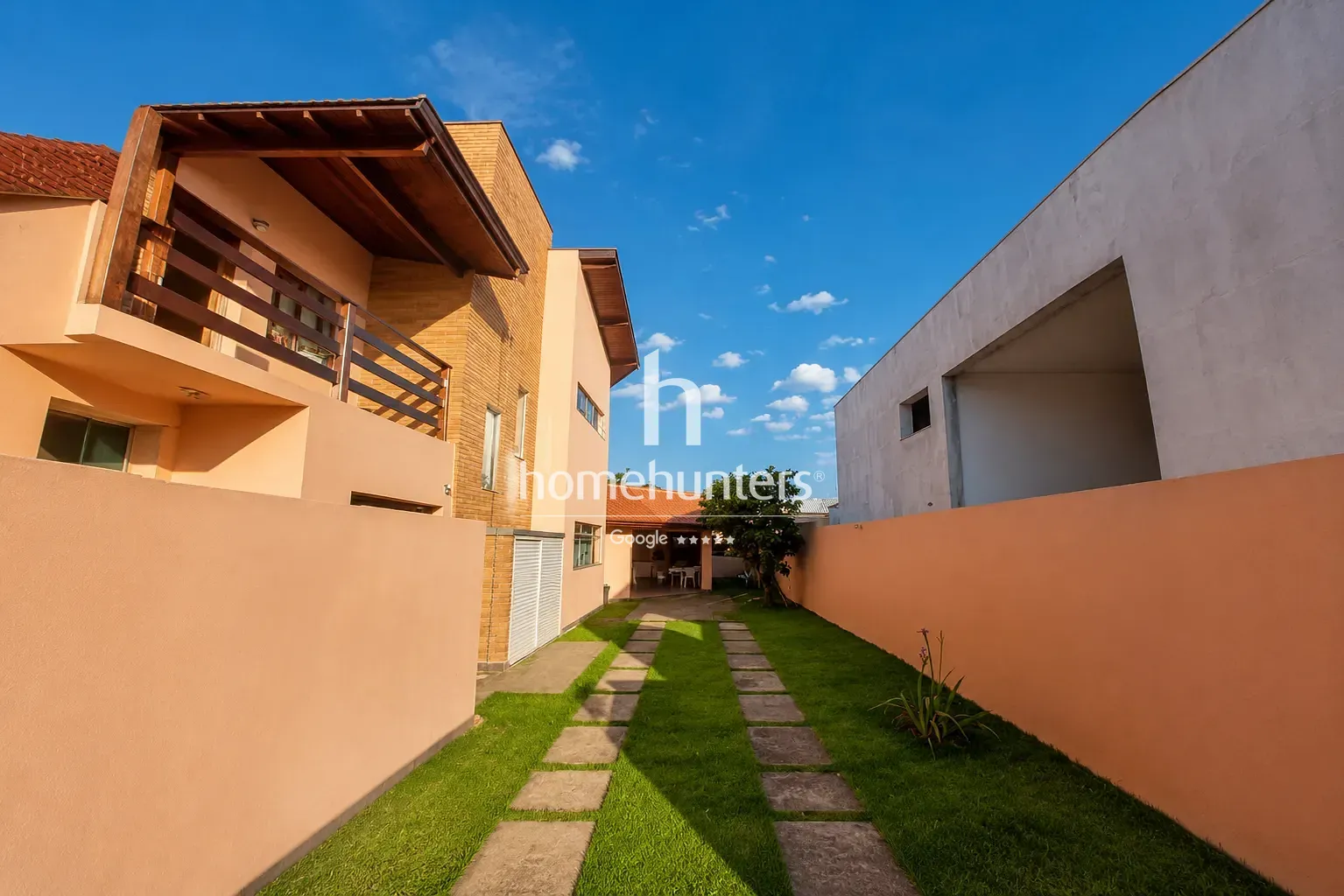 Casa, 3 quartos, 318 m² - Foto 1