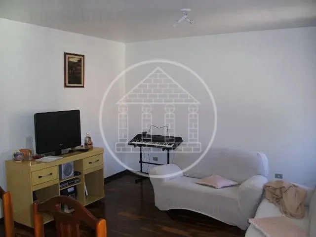 Casa com 250m² 3 quartos e 2 banheiros, à venda, no bairro Jardim São Nicolau em São Paulo