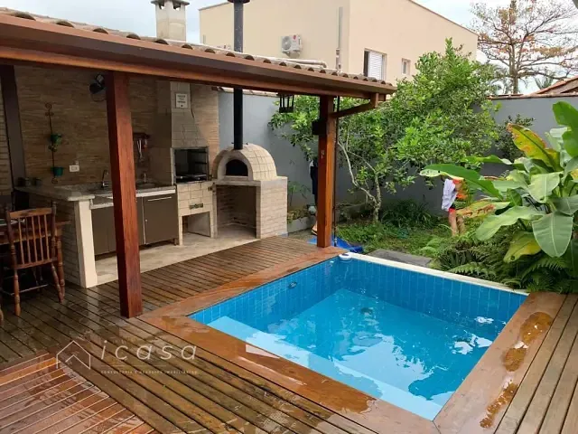 Casa com 278m² 4 quartos e 3 banheiros, à venda, no bairro Lagoinha em Ubatuba