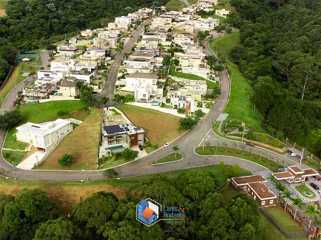 Casa com 860m² 4 quartos e 6 banheiros, à venda, no bairro Alphaville em Santana De Parnaíba