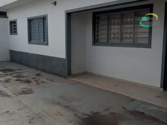 Casa com 250m² 3 quartos e 2 banheiros, à venda, no bairro Jardim García em Campinas