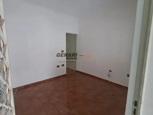 Casa com 365m² 2 quartos e 1 banheiro, à venda, no bairro Jardim Cristina em Indaiatuba