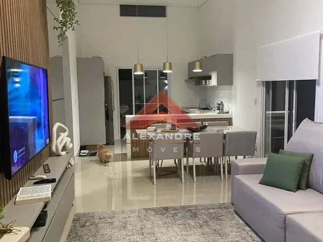 Casa com 250m² 3 quartos e 1 banheiro, à venda, no bairro Parque Residencial Maria Elmira em Caçapava