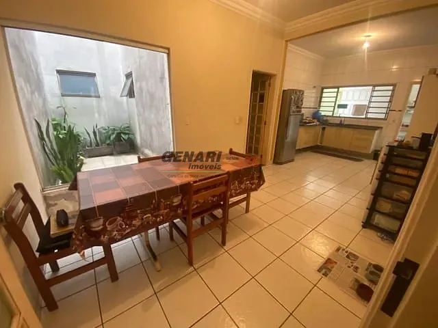 Casa com 250m² 3 quartos e 4 banheiros, à venda, no bairro Jardim Regina em Indaiatuba