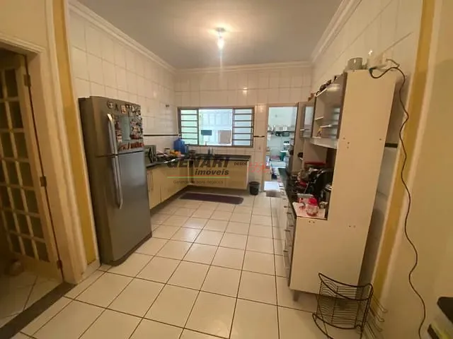 Casa com 250m² 3 quartos e 4 banheiros, à venda, no bairro Jardim Regina em Indaiatuba