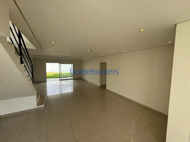 Casa 3 quartos e 5 banheiros, para alugar, no bairro Vila Faustina II em Valinhos