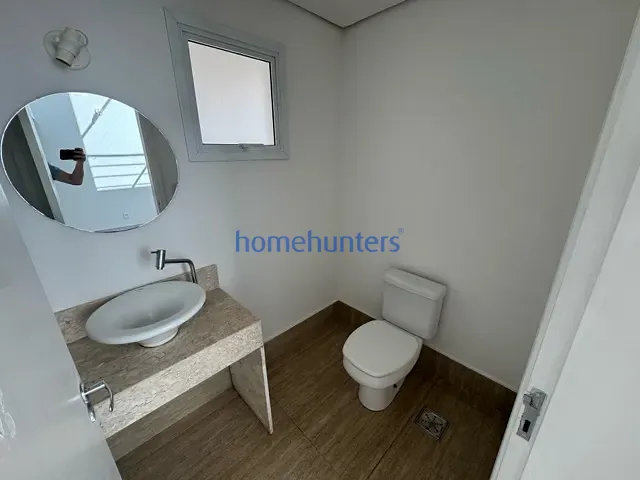 Casa 3 quartos e 5 banheiros, para alugar, no bairro Vila Faustina II em Valinhos