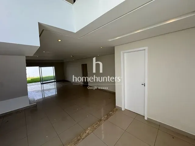Casa 3 quartos e 5 banheiros, para alugar, no bairro Vila Faustina II em Valinhos