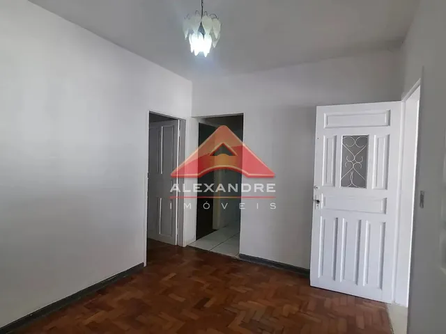 Casa com 94m² 3 quartos e 2 banheiros, para alugar, no bairro Vila Ester em São José Dos Campos
