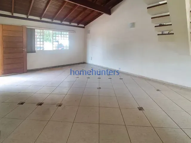 Casa com 300m² 5 quartos e 4 banheiros, para alugar, no bairro Betel em Paulínia