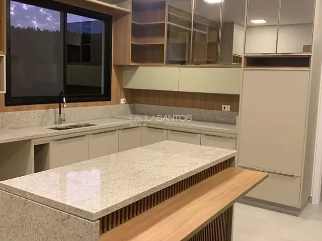 Casa com 10000m² 4 quartos e 6 banheiros, à venda, no bairro Condomínio Lago Azul em Araçoiaba da Serra