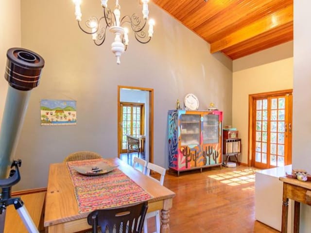 Foto do Casa - Casa tipo para venda em Granja Viana com 4 quartos, sendo 2 suítes, 350m² | Lares e Andares Imóveis