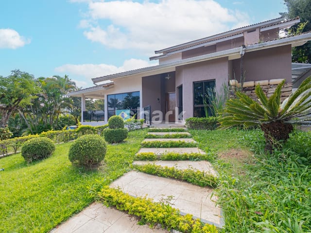 Casa com 529m² 5 quartos e 7 banheiros, à venda, no bairro Alphaville em Santana de Parnaíba