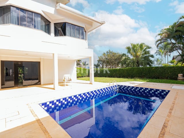 Casa com 529m² 5 quartos e 7 banheiros, à venda, no bairro Alphaville em Santana de Parnaíba