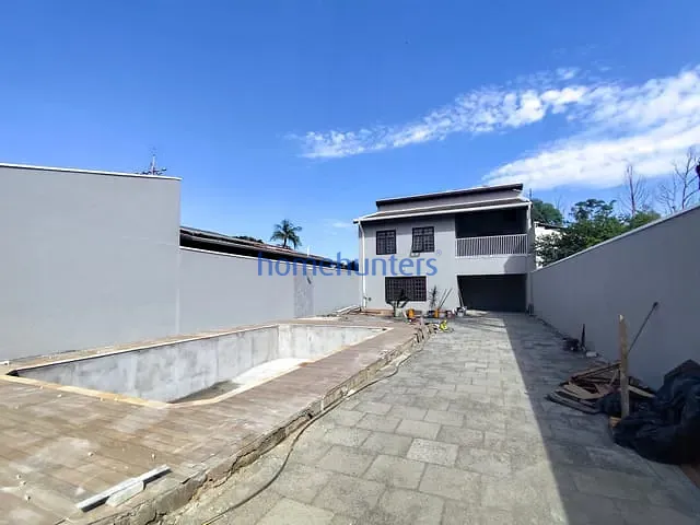 Casa com 350m² 3 quartos e 3 banheiros, para alugar, no bairro Residencial Terra Nova em Campinas