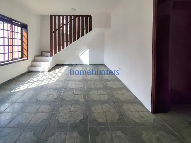 Casa com 350m² 3 quartos e 3 banheiros, para alugar, no bairro Residencial Terra Nova em Campinas