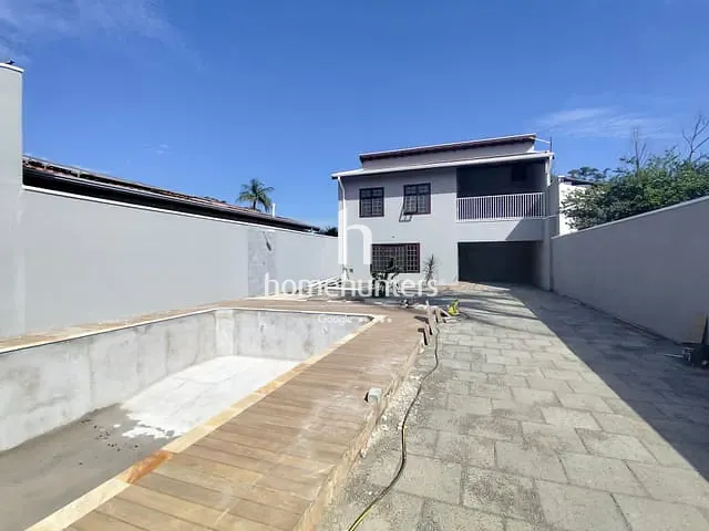 Casa com 350m² 3 quartos e 3 banheiros, para alugar, no bairro Residencial Terra Nova em Campinas