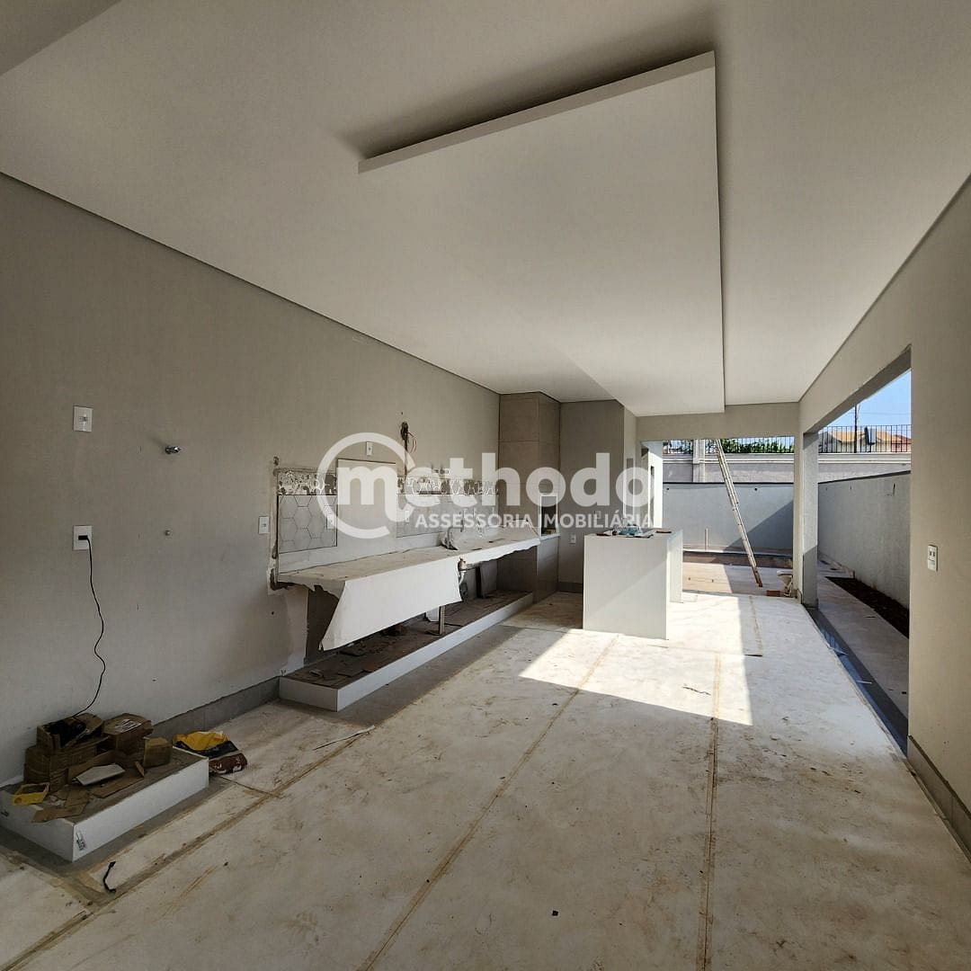 Casa, 4 quartos, 216 m² - Foto 2