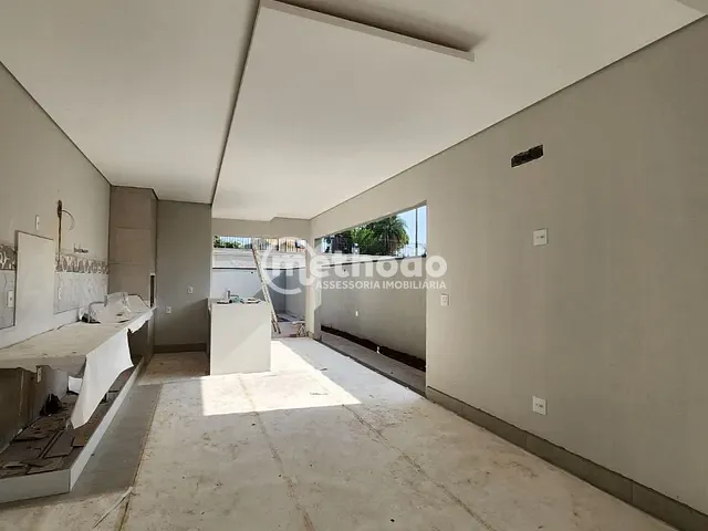Casa com 360m² 4 quartos e 4 banheiros, à venda, no bairro Jardim America em Paulínia