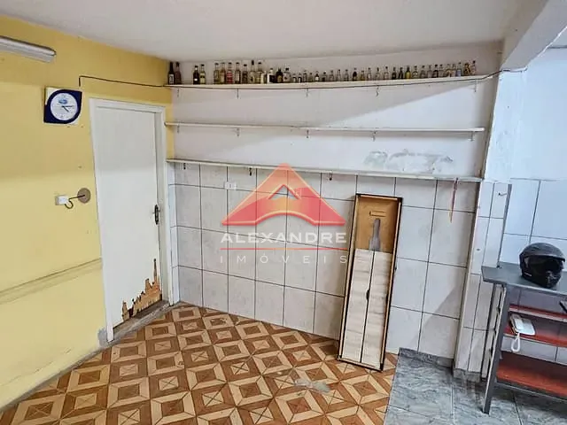 Casa com 280m² 3 quartos e 3 banheiros, à venda, no bairro Vila Tesouro em São José dos Campos
