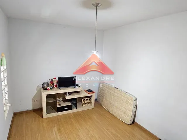 Casa com 280m² 3 quartos e 3 banheiros, à venda, no bairro Vila Tesouro em São José dos Campos
