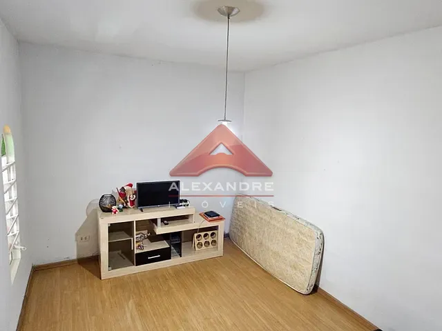 Casa com 280m² 3 quartos e 3 banheiros, à venda, no bairro Vila Tesouro em São José dos Campos