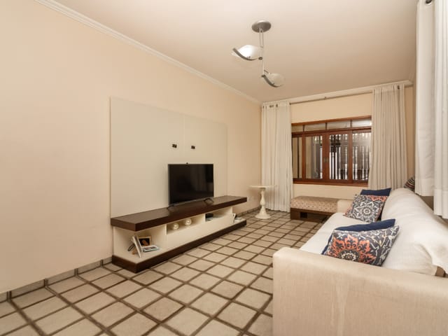 Casa com 208m² 4 quartos e 4 banheiros, à venda, no bairro Cupecê em São Paulo