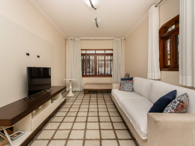 Casa com 208m² 4 quartos e 4 banheiros, à venda, no bairro Cupecê em São Paulo