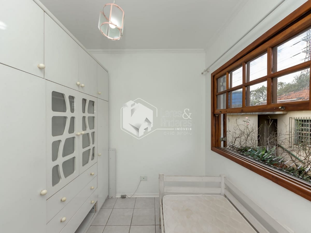 Casa à venda com 3 quartos, 182m² - Foto 4