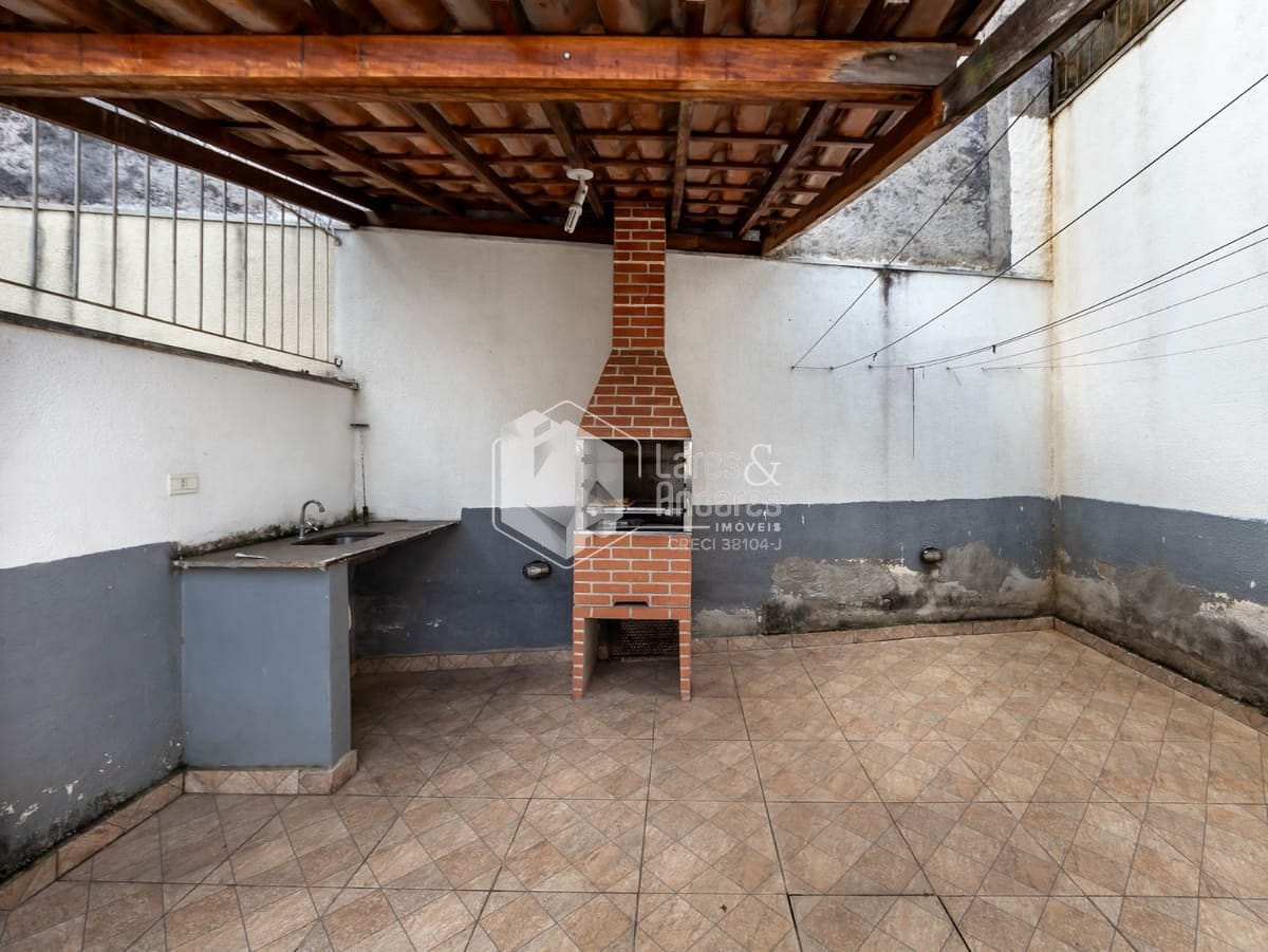 Casa à venda com 3 quartos, 182m² - Foto 11