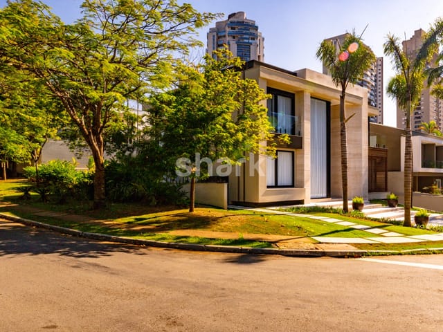 Casa com 800m² 4 quartos e 7 banheiros, à venda, no bairro Alphaville Residencial Um em Barueri