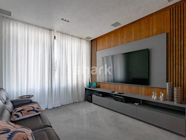 Casa com 800m² 4 quartos e 7 banheiros, à venda, no bairro Alphaville Residencial Um em Barueri