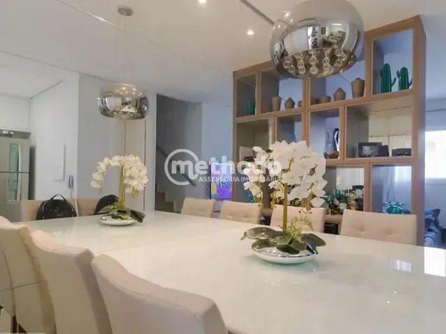 Casa com 90m² 3 quartos e 3 banheiros, à venda, no bairro Fazenda Santa Cândida em Campinas
