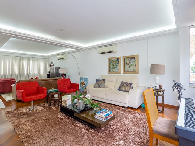 Casa com 390m² 4 quartos e 7 banheiros, à venda, no bairro Planalto Paulista em São Paulo