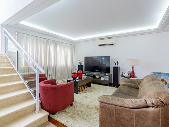 Casa com 390m² 4 quartos e 7 banheiros, à venda, no bairro Planalto Paulista em São Paulo