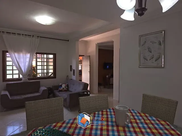 Casa com 250m² 4 quartos e 6 banheiros, à venda, no bairro Planalto Verde em Ribeirão Preto