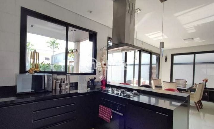 Casa, 3 quartos, 260 m² - Foto 6