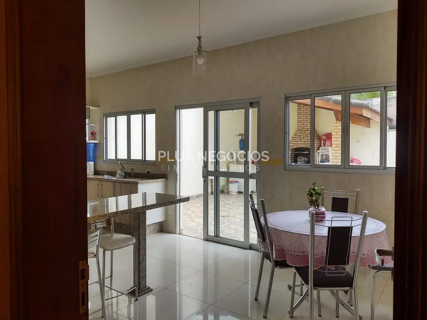 Casa, 4 quartos, 10 m² - Foto 2