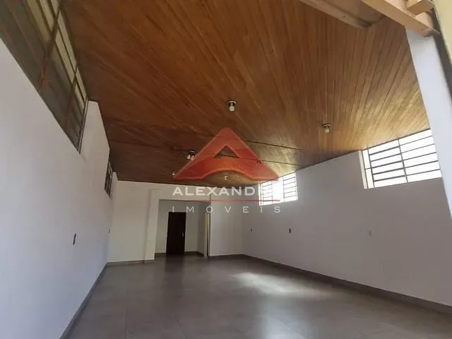 Casa com 300m² 4 quartos e 4 banheiros, à venda, no bairro Vila Tatetuba em São José dos Campos