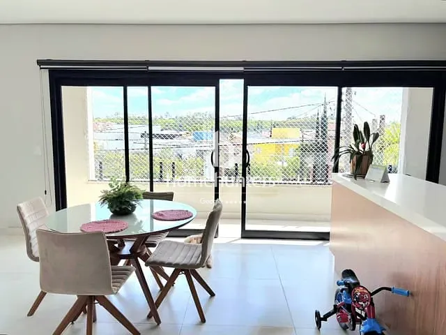 Casa 4 quartos e 6 banheiros, à venda, no bairro Roncáglia em Valinhos