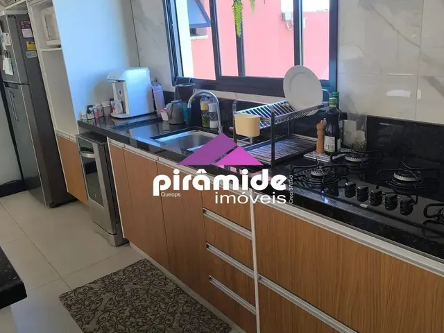 Casa com 405m² 4 quartos e 4 banheiros, à venda, no bairro Loteamento Verana em São José Dos Campos