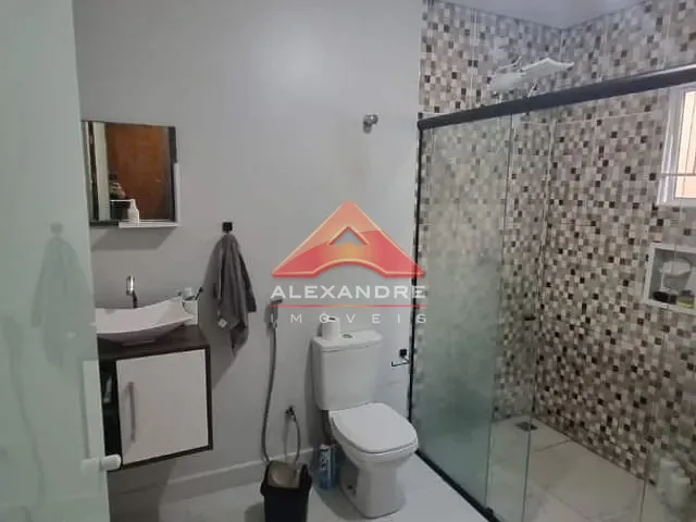 Casa com 250m² 3 quartos e 1 banheiro, à venda, no bairro Jardim Santa Inês II em São José dos Campos