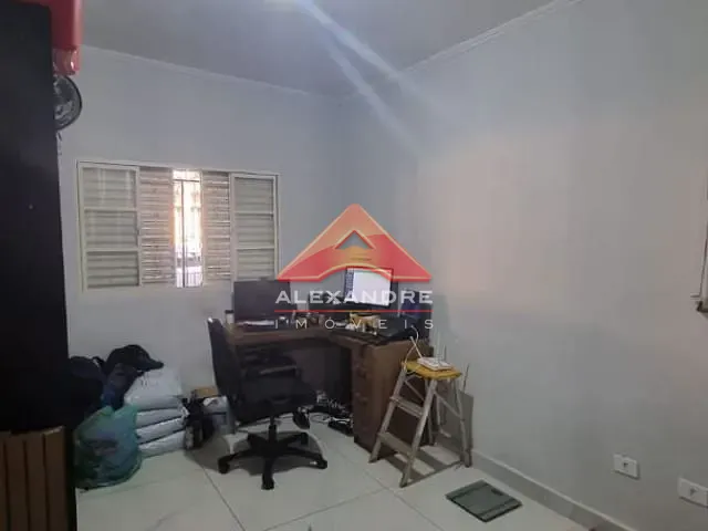 Casa com 250m² 3 quartos e 1 banheiro, à venda, no bairro Jardim Santa Inês II em São José dos Campos